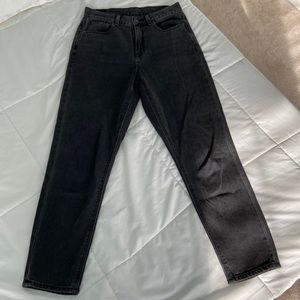 Black American Eagle Mom Jeans